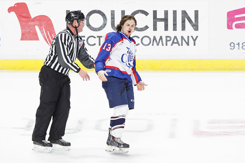 The Tulsa Oilers take on the Wichita Thunder at the BOK Center January 09, 2016 in Tulsa, Oklahoma. Photo / Kevin Pyle